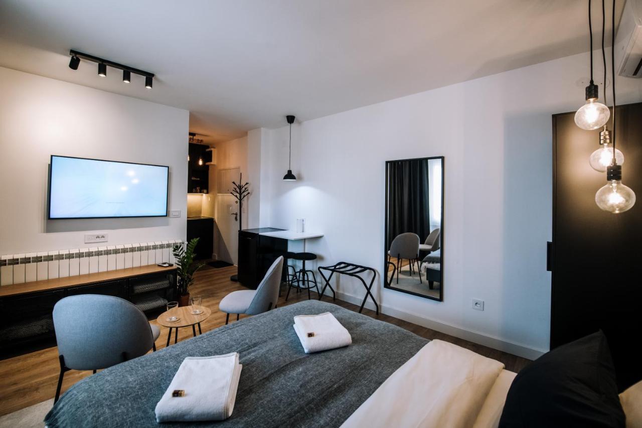 Rooftop Terrace Apartment เบลเกรด ภายนอก รูปภาพ